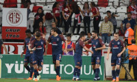 Başakşehir, Antalyaspor'u 2-0'la geçti