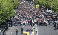 Ermenistan'da Paşinyan için toplu grev