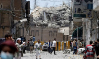Yemen'de Cumhurbaşkanlığı Sarayı'na hava saldırısı