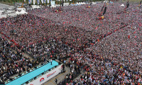 AK Parti'nin İstanbul mitingine 1 milyon 300 bin kişi katıldı