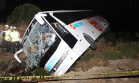 Yolcu otobüsü kaza yaptı: 45 yaralı