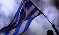 Yunanistan krize girdi! O ülke kazandı