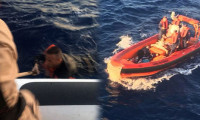 Antalya'da göçmenleri taşıyan tekne battı! Ölüler var