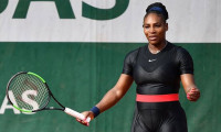 Serena Williams Maria Sharapova maçından çekildi!