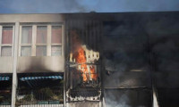 Fransa'da 18 katlı binada yangın: 4 ölü