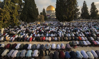 100 bin Müslüman bayram namazını Mescid-i Aksa'da kıldı