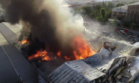 İstanbul'da korkutan fabrika yangını