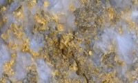  Avustralya'da dev altın kayalar! Tek seferde 108 kilogramlık altın çıkarıldı