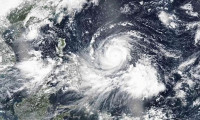 Süper tayfun Mangkhut can aldı: 3 kişi hayatını kaybetti