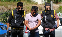 Dolandırıcılık yapan banka müdürü İzmir'de yakalandı