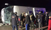 Amasya'da otobüs devrildi: Ölü ve yaralılar var