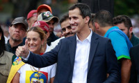ABD, Venezuela'nın petrol gelirini Guaido'ya aktarma çabasında
