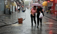 Trakya'da başlayan yağış İstanbul'a yaklaşıyor