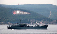 Rus savaş gemileri, peş peşe Çanakkale Boğazı'ndan geçti