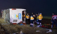 Aksaray'da yolcu otobüsü devrildi: Bir ölü, çok sayıda yaralı var