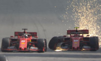 Formula 1'de kaza! 2 Ferrari birbiriyle çarpıştı