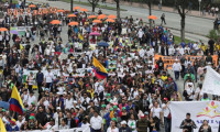 Kolombiya genel grev nedeniyle sınırlarını kapattı