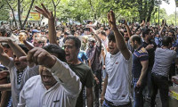 İran'da internet engeli kalktı, yeni protesto görüntüleri ortaya çıktı