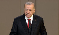 Erdoğan: İdlib'den kaçan 100 bin kişi Türkiye'ye geliyor