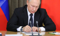 Halkın Putin'e güveni azalıyor