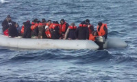 Kuşadası'nda 52 göçmen kurtarıldı