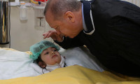 Erdoğan mucize çocukları ziyaret etti