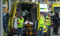 Yeni Zelanda'da camiye terör saldırısıyla ilgili 3 kişi tutuklandı