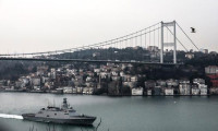 'Mavi Vatan 2019'a katılan savaş gemileri Boğaz'dan geçti!