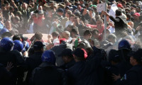 Cezayir'de Butaflika protestoları dinmiyor