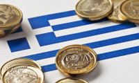 Yunanistan'da hedefi aşan faiz dışı fazla