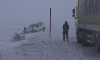 Ardahan'da ulaşıma kar ve sağanak engeli