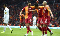 Galatasaray şampiyonluk yarışına tutundu