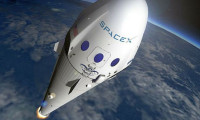 SpaceX’in roketi patladı