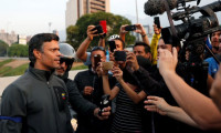 Venezuelalı muhalif lider bir günde iki ayrı büyükelçiliğe sığındı