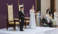 Yeni Japon imparatoru Naruhito tahta oturdu