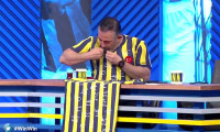 Galatasaraylı iş adamı Fenerbahçe'den 100 forma satın aldı