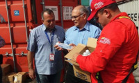Çin'den Venezuela'ya 77 tonluk tıbbi yardım