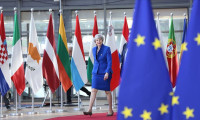 May Brexit'i Haziran'da yine meclise getirecek