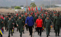 Maduro’dan kışlada gövde gösterisi
