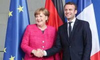 Macron: Eğer Merkel AB liderliği için adaylığını koyarsa, desteklerim