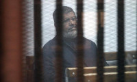 Muhammed Mursi'nin cenazesi toprağa verildi