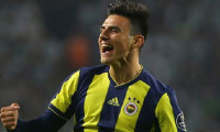 Eljif Elmas, Fenerbahçe'ye veda etti