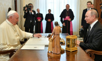 Dua isteyen Papa'ya Putin'den ilginç yanıt