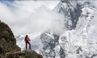 Dağcılara Everest için tecrübe şartı