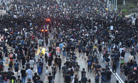 Hong Kong’da gösteriler hız kesmiyor