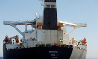 İran gemilerine Hürmüz Boğazı'nda donanma eşlik edecek