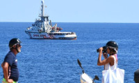 17 gündür bekletilen yardım gemisine İtalyanlar tepkili