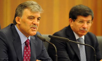 Abdullah Gül ve Ahmet Davutoğlu’ndan kayyum açıklaması