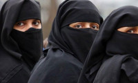 Suudi Arabistanlı kadınlar artık izinsiz seyahat edebilecek