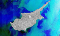 Rum basını: Buzlar erirse Kıbrıs üçe bölünecek
